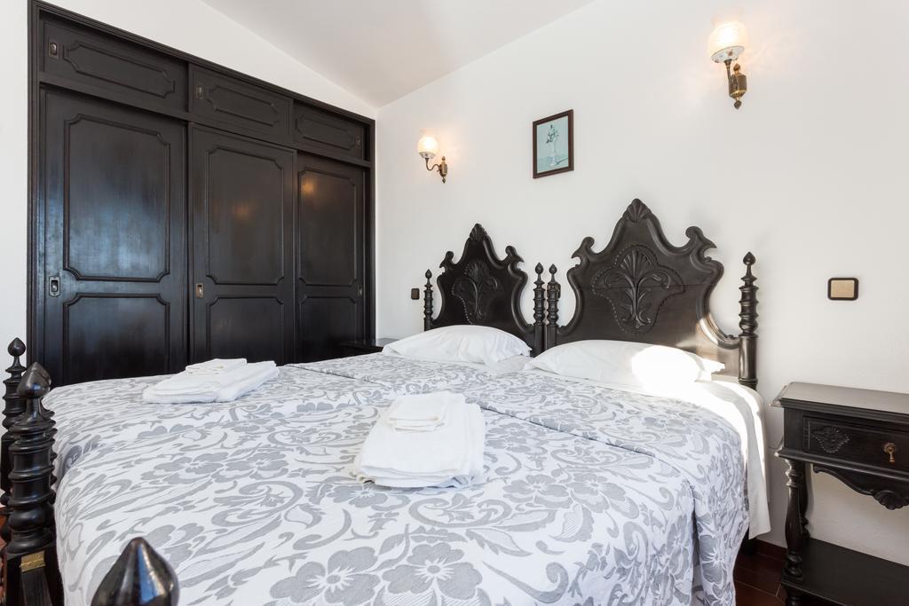 Mayer Apartments Praia Da Luz Room photo